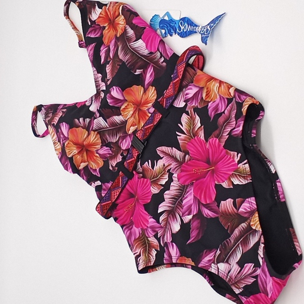 Skinnydippers Miraclesuit Mowie Lucky‎ Charm One-Piece Swimsuit Black S